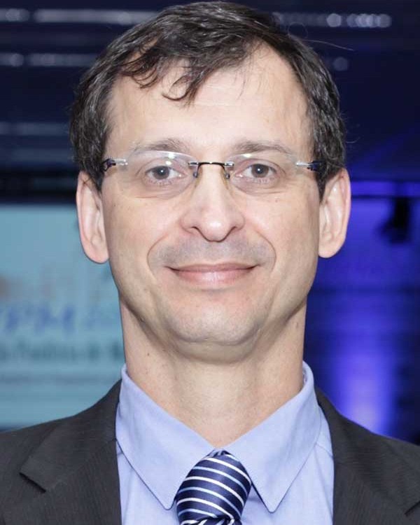 César Cabello dos Santos